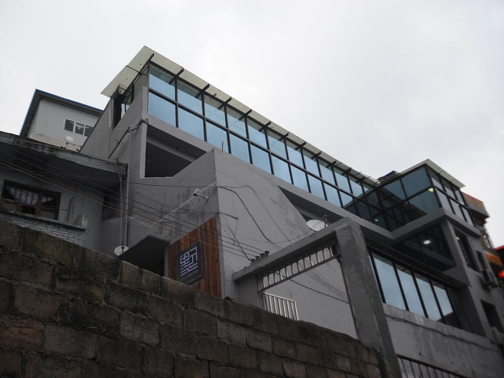 Shu Hostel Guiyang  Exterior photo